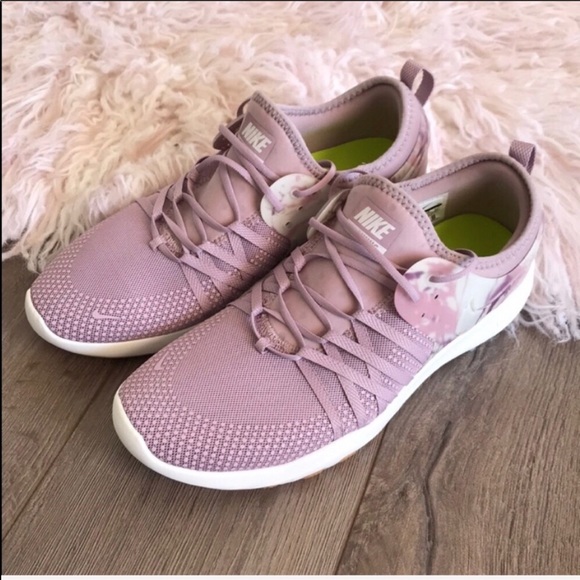 NWT Nike trainers Rare - Picture 4 of 8